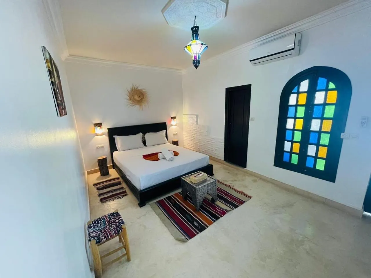 Run Villa Marine, Elegant Private Villa In Marrakech With Heated Pool Option Marrakesh
