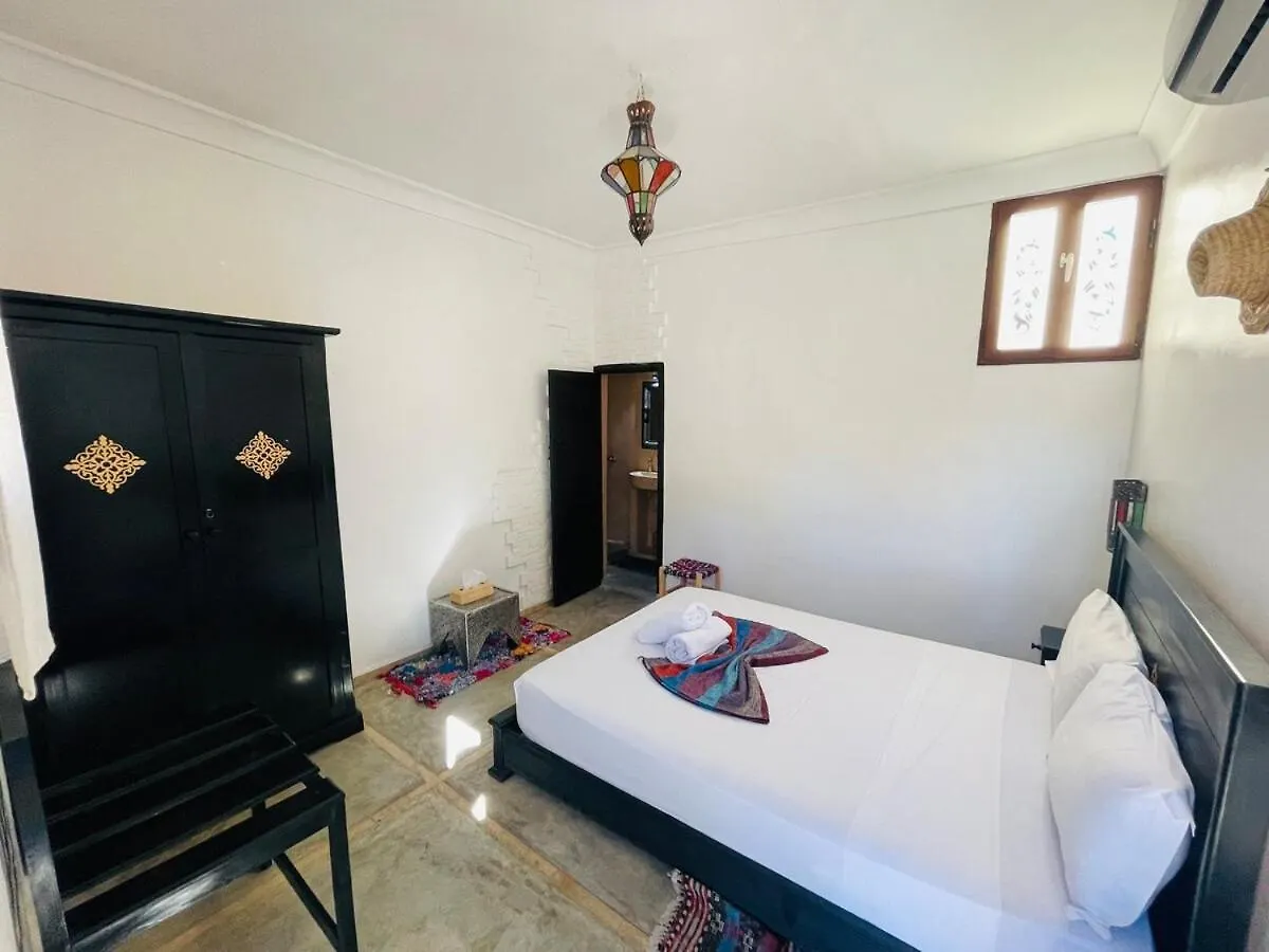 Run Villa Marine, Elegant Private Villa In Marrakech With Heated Pool Option Marrákes